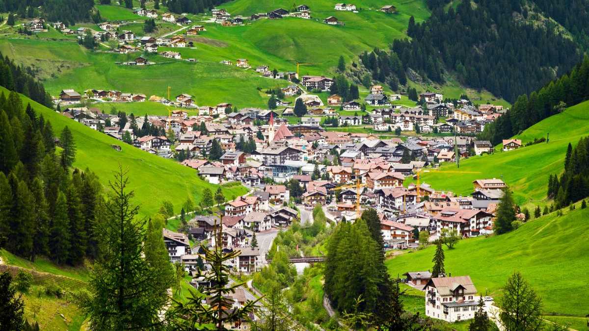 Itinerario storico lungo La ferata de Gherdëina: Ortisei tra passato e presente
